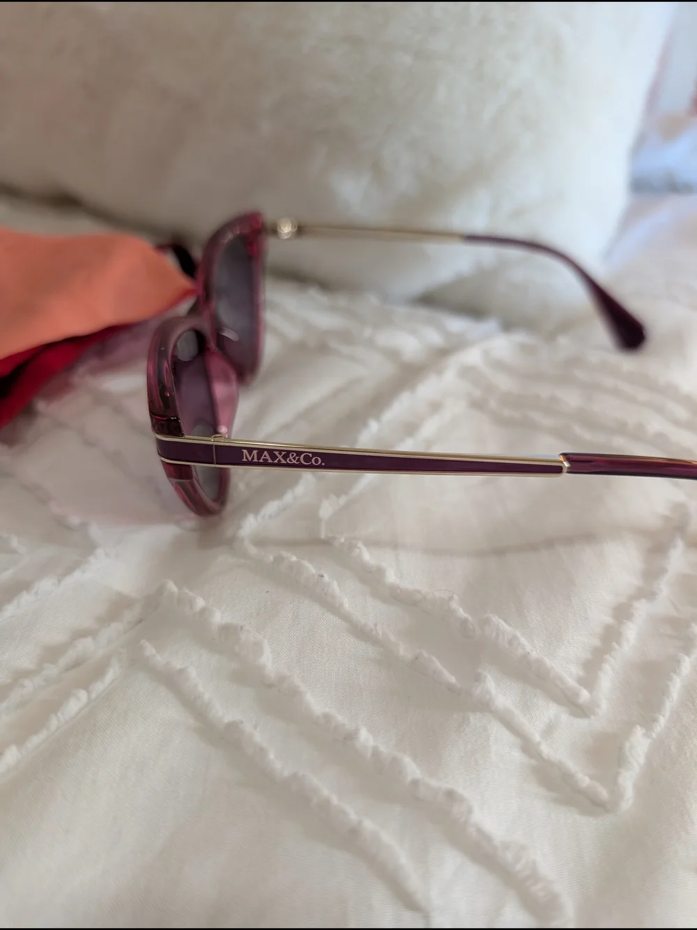 MAX&Co. 5471B Cat Eye Pink Frame Gray Tinted Lenses UV400 Sunglasses